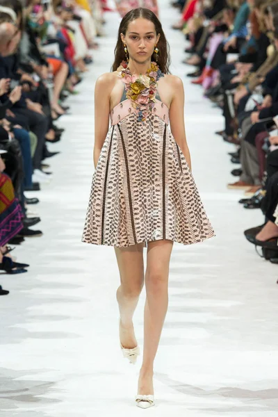 Look 42